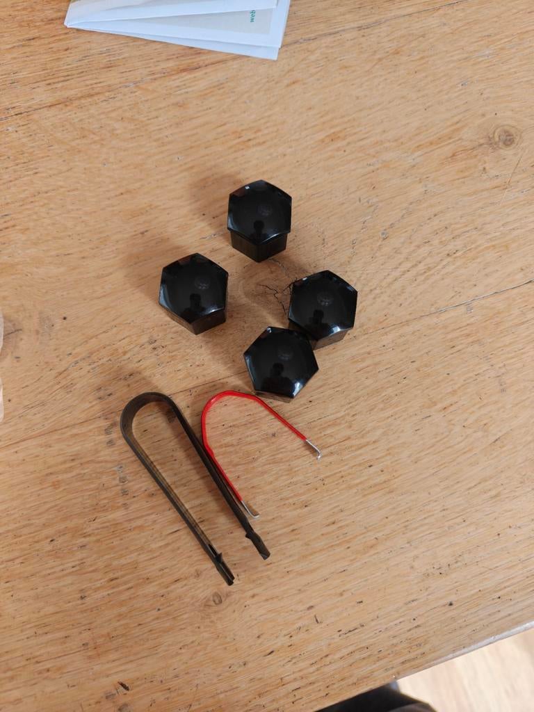 Zwarte Wielmoerdoppen met Verwijderaar - 21mm, Ophalen of Verzenden, Nieuw, Universele onderdelen