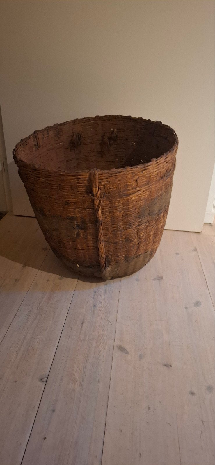 Grote vintage leemmand / plantenmand, Ophalen, Gebruikt, Rond