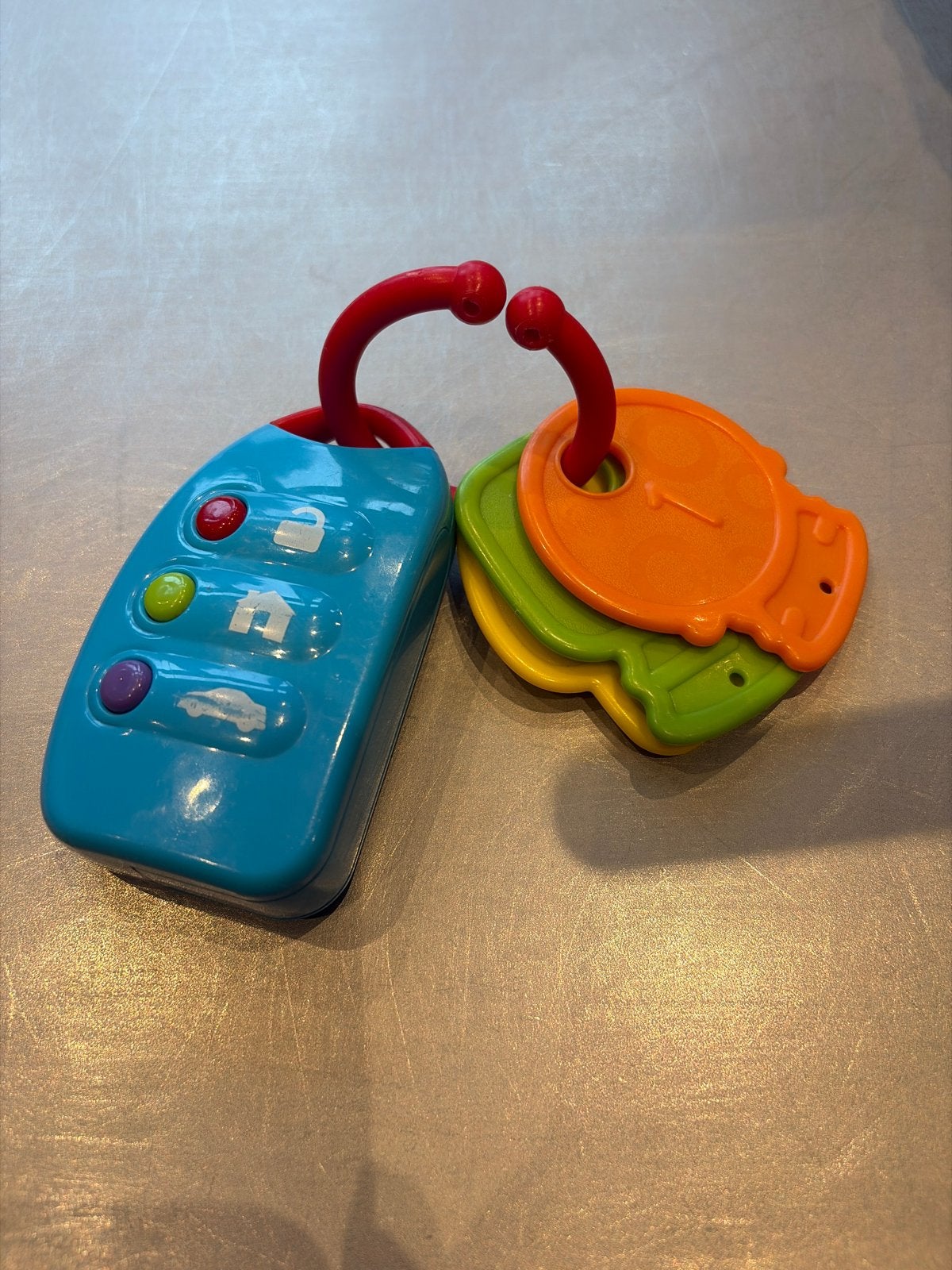 Baby rammelaar sleutelbos met geluid, Ophalen, Zo goed als nieuw, Rammelaar, Met geluid
