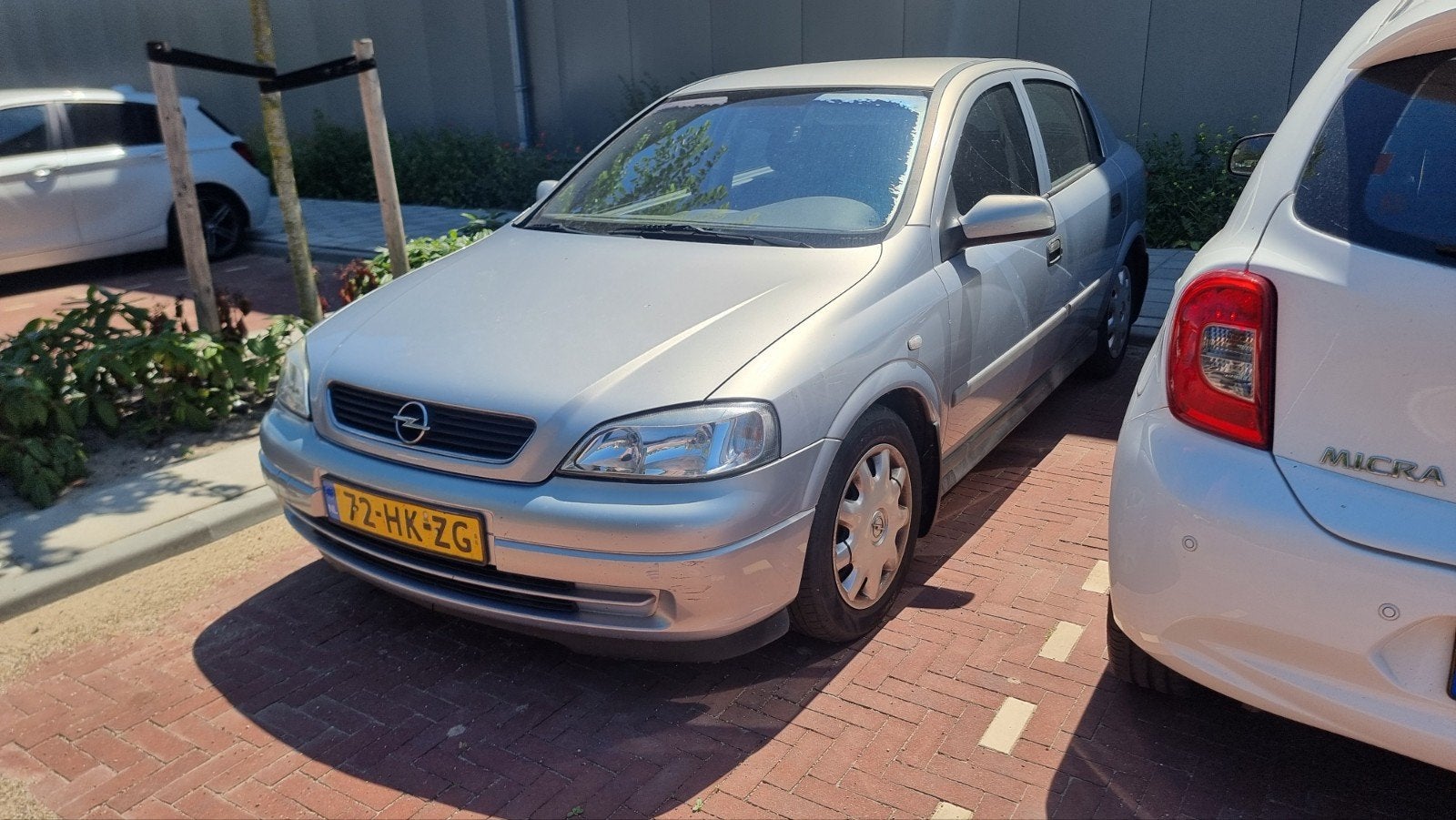 Opel Astra 1.6 16V 5D 2001 Grijs, Auto's, Opel, Voorwielaandrijving, Stof, Zwart, 4 cilinders