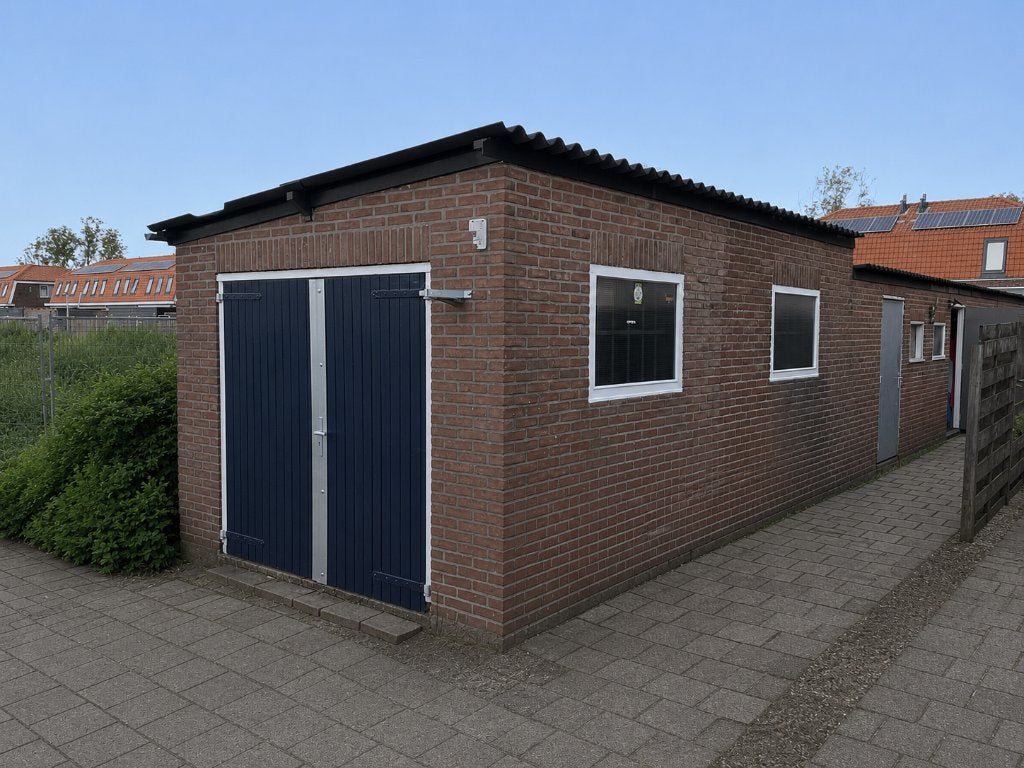 Garagebox opslagruimte TE KOOP