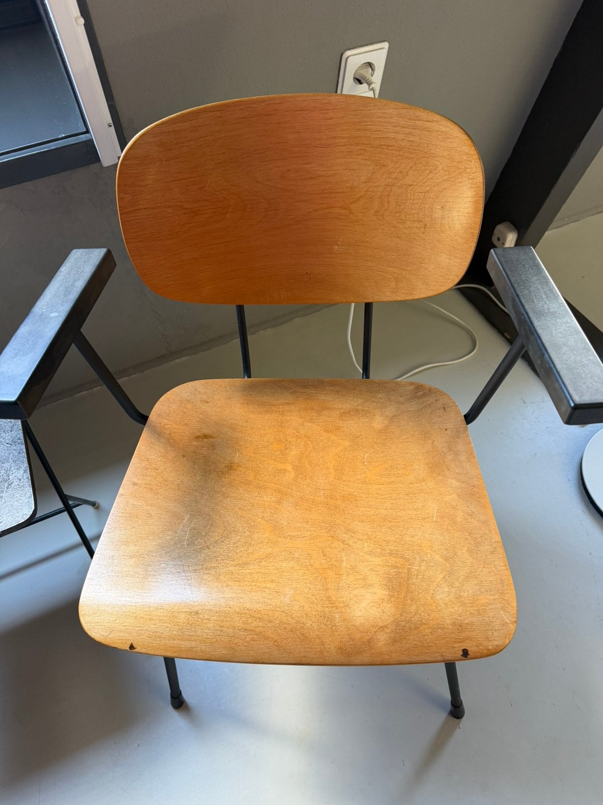 Gispen 216 stoel, ontworpen door Wim Rietveld, Huis en Inrichting, Stoelen, Ophalen, Zo goed als nieuw, Eén