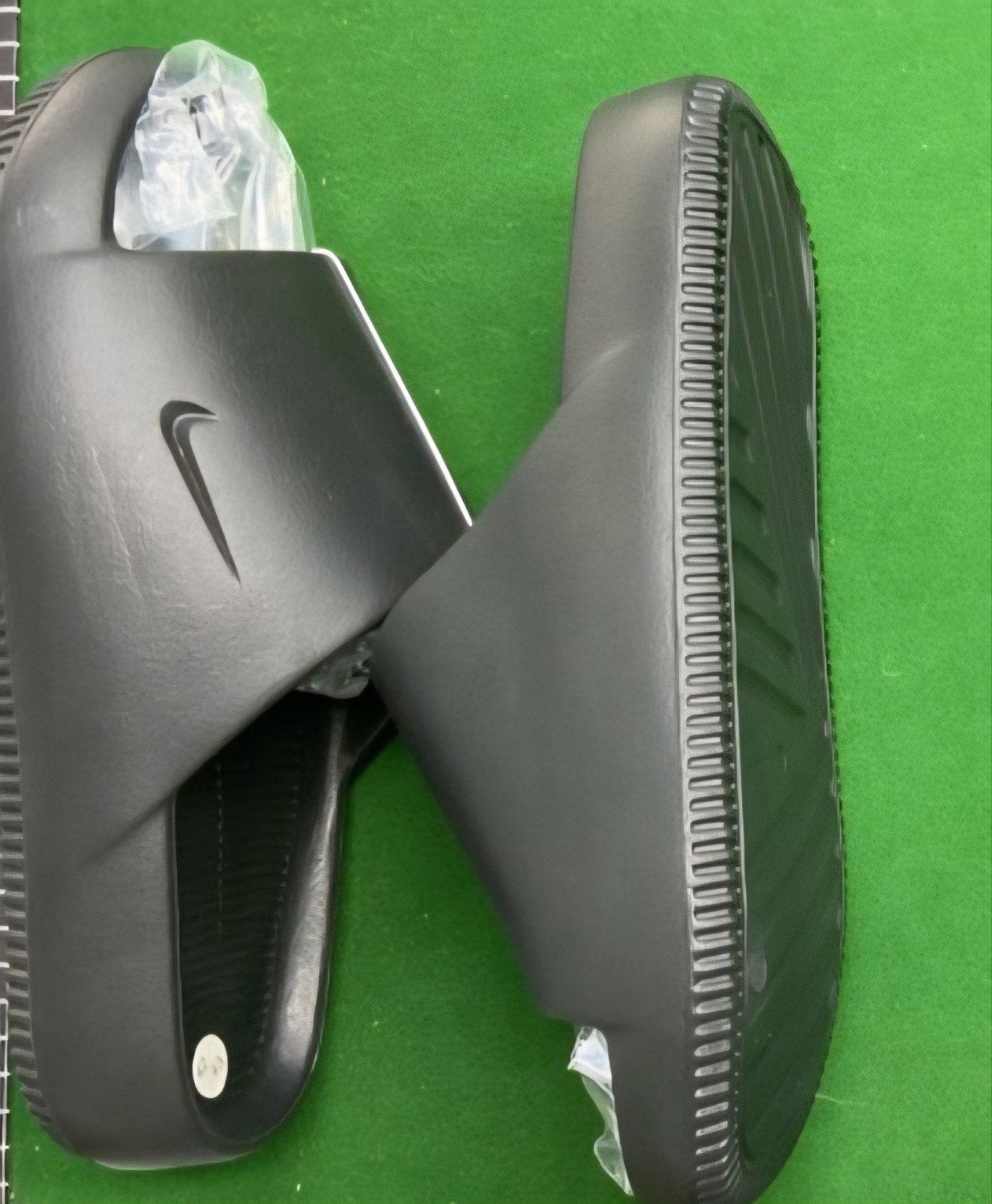 Nieuwe zwarte nike slippers, Kleding | Heren, Schoenen, Slippers, Zwart, Nike, Nieuw