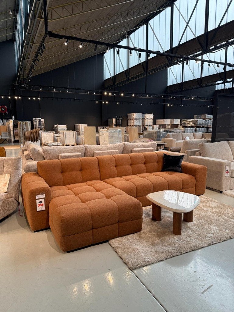 Direct leverbaar| Modern velvet hoekbank  | Showroom Utrecht, Huis en Inrichting, Banken | Bankstellen, Ophalen, Info@trendvortex.com