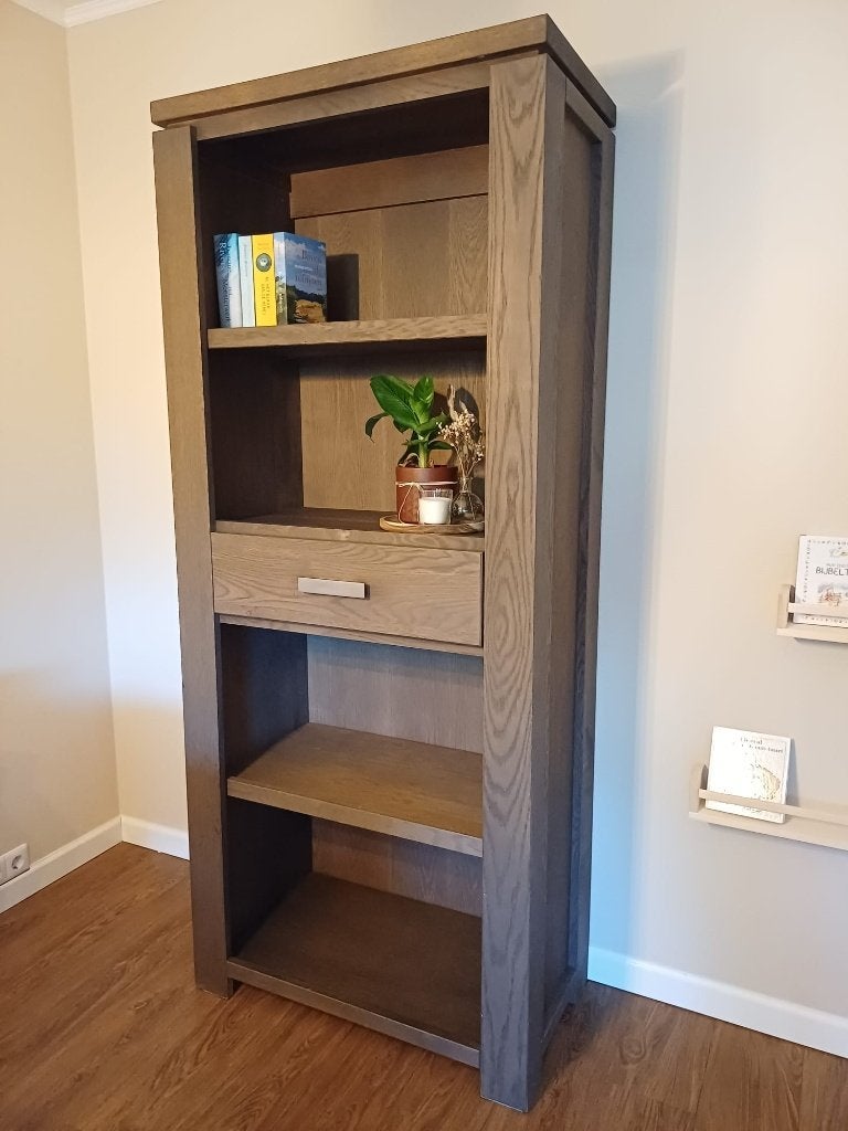 Stevige houten boekenkast, Huis en Inrichting, Kasten | Boekenkasten, Ophalen, Met plank(en), Gebruikt, 50 tot 100 cm