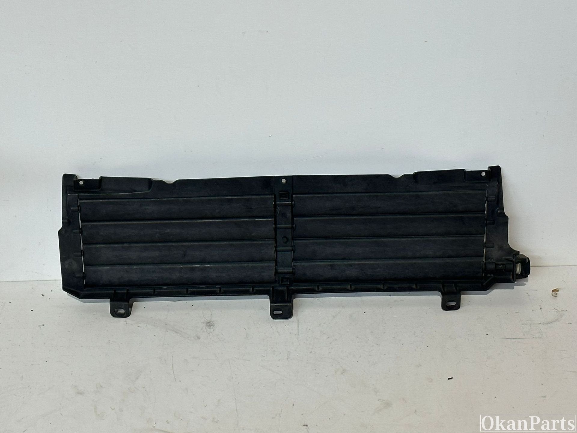 Land Rover (Range Rover) L550 L551 luchtgeleider K8D2-8475-A, Ophalen of Verzenden, Gebruikt, Voor, Land Rover