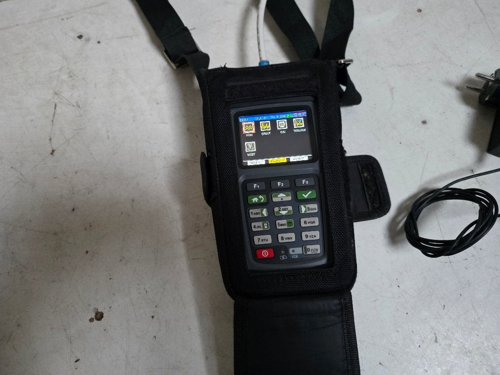 Deviser Ds2460q Qam Analyze Meter inclusief lader.