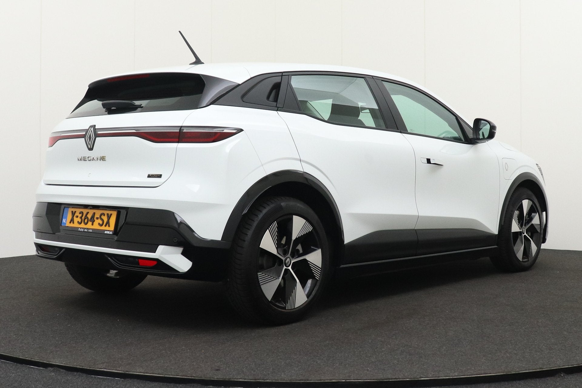 Renault Mégane E-Tech EV40 Boost Charge Equilibre 22KW Lade, Auto's, Stof, Gebruikt, Zwart, 135 min