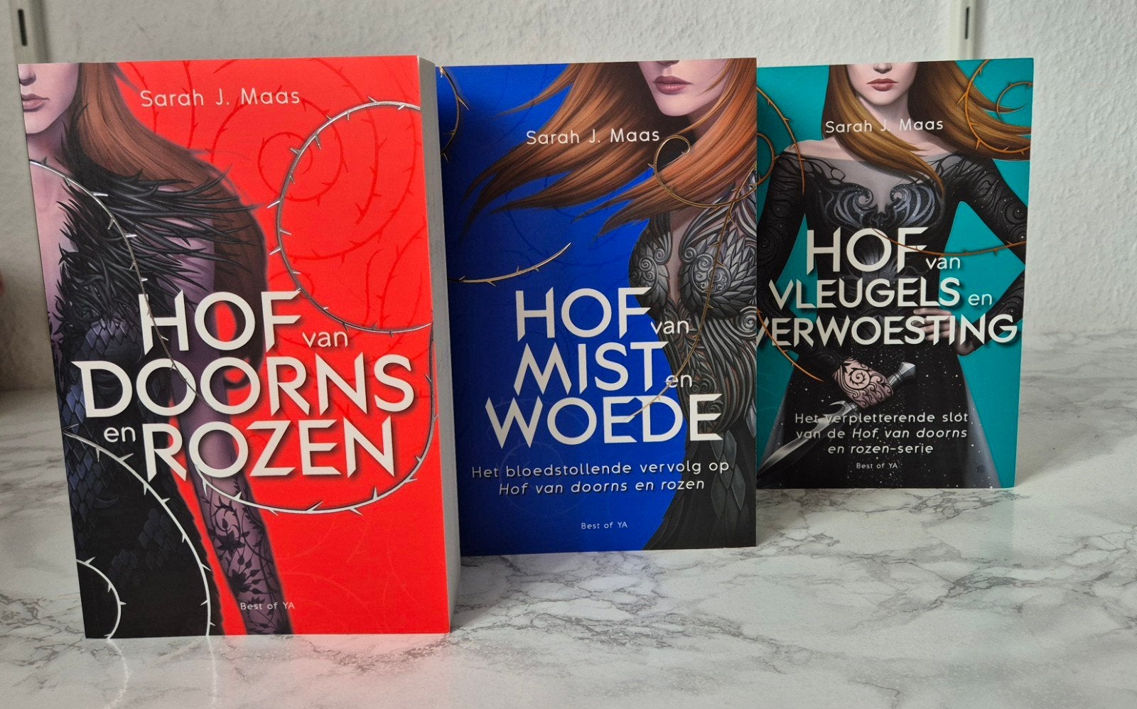 Box set "Hof van Doorns en Rozen" - Sarah J. Maas (3 boeken), Boeken, Fantasy, Zo goed als nieuw, Ophalen of Verzenden