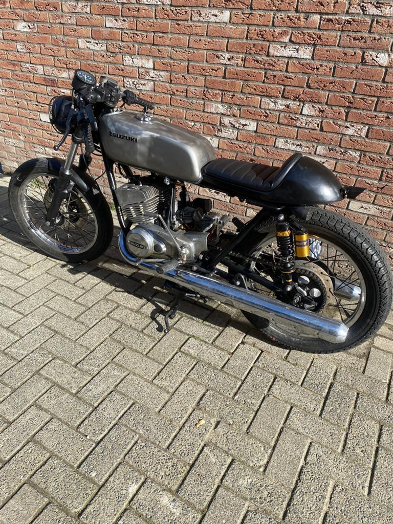 Suzuki gt 250 tweetakt 1976, Motoren, 2 cilinders
