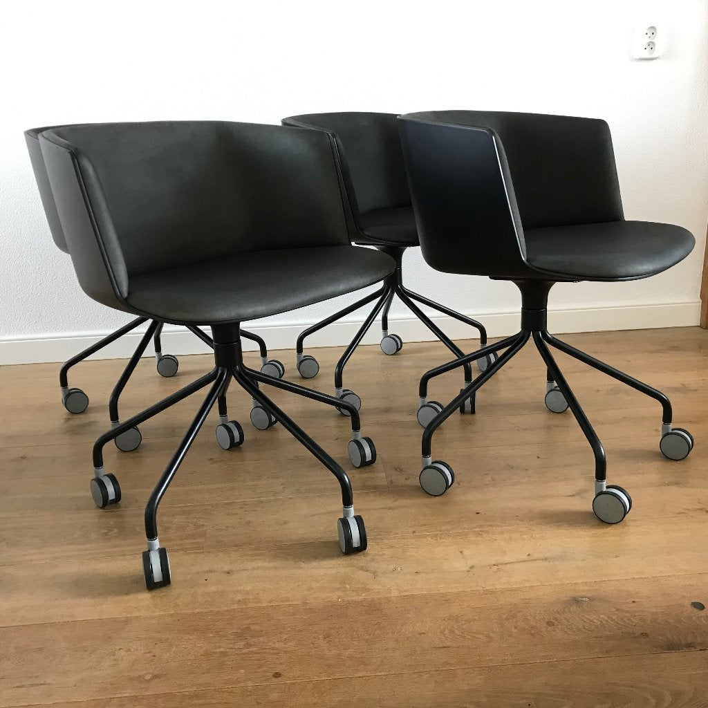 4 Lapalma stoel stoelen model Cut design rolbaar, Huis en Inrichting, Stoelen, Ophalen, Gebruikt, Zwart, Leer