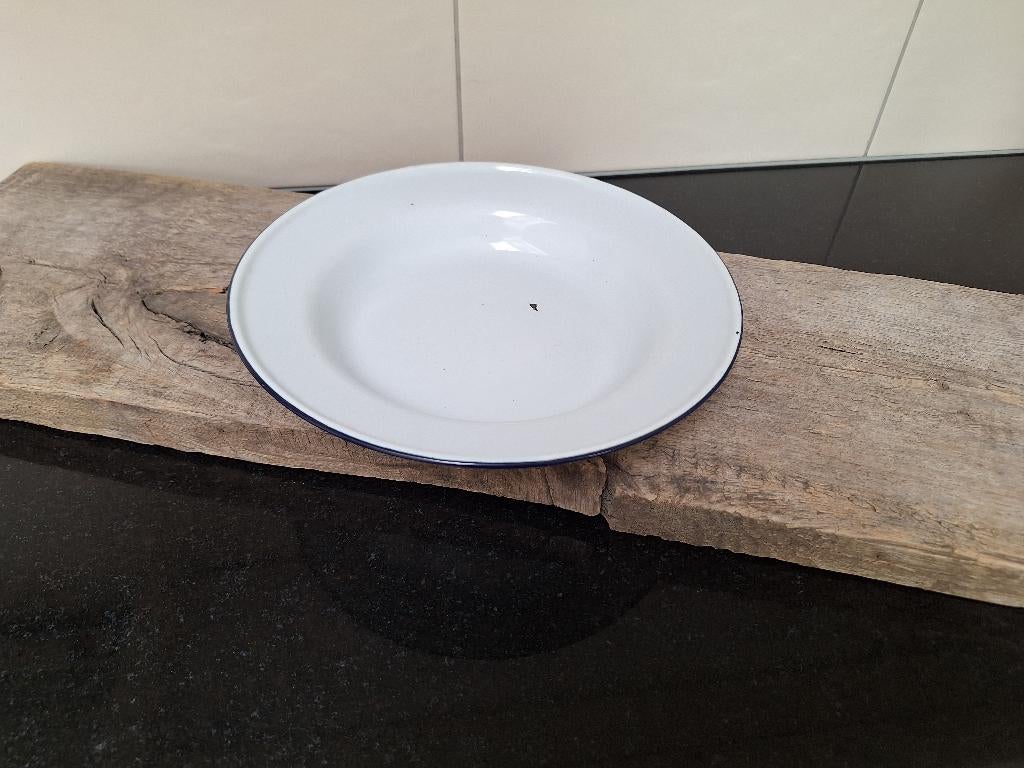 Emaille bord, wit met blauw randje, Ophalen