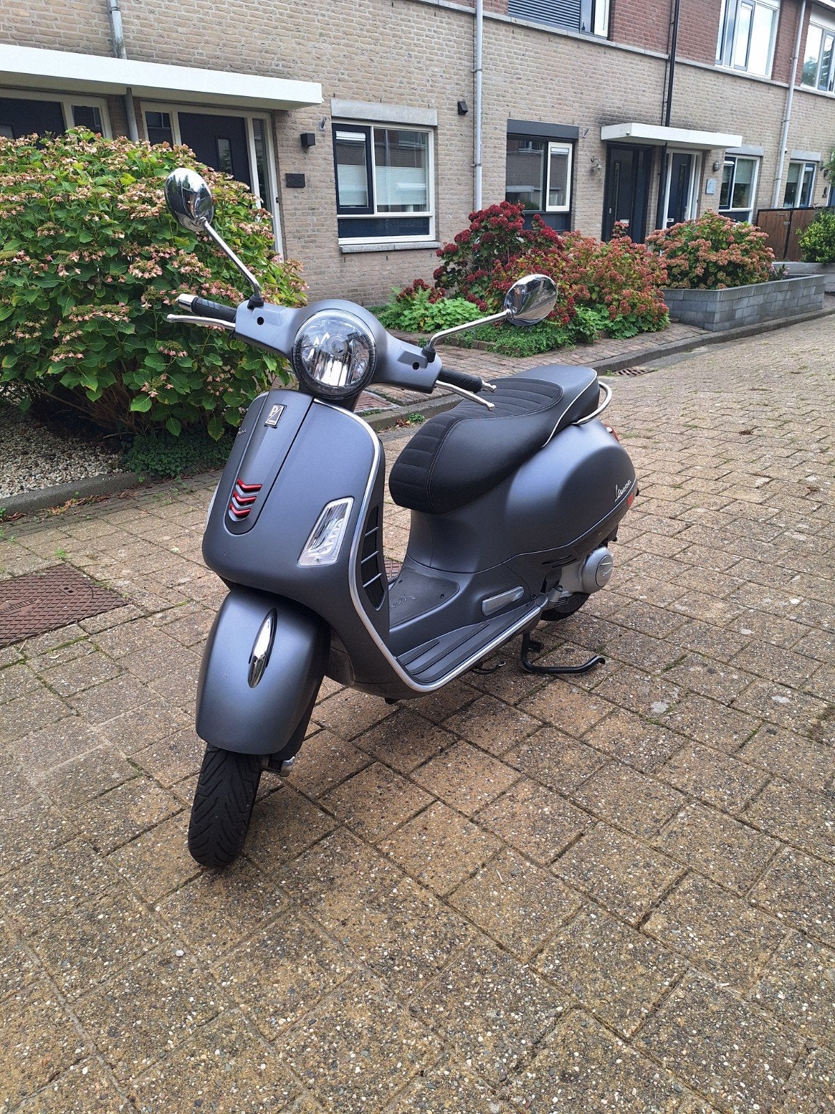 Vespa GTS 300, Scooter, Gebruikt, Particulier, ABS