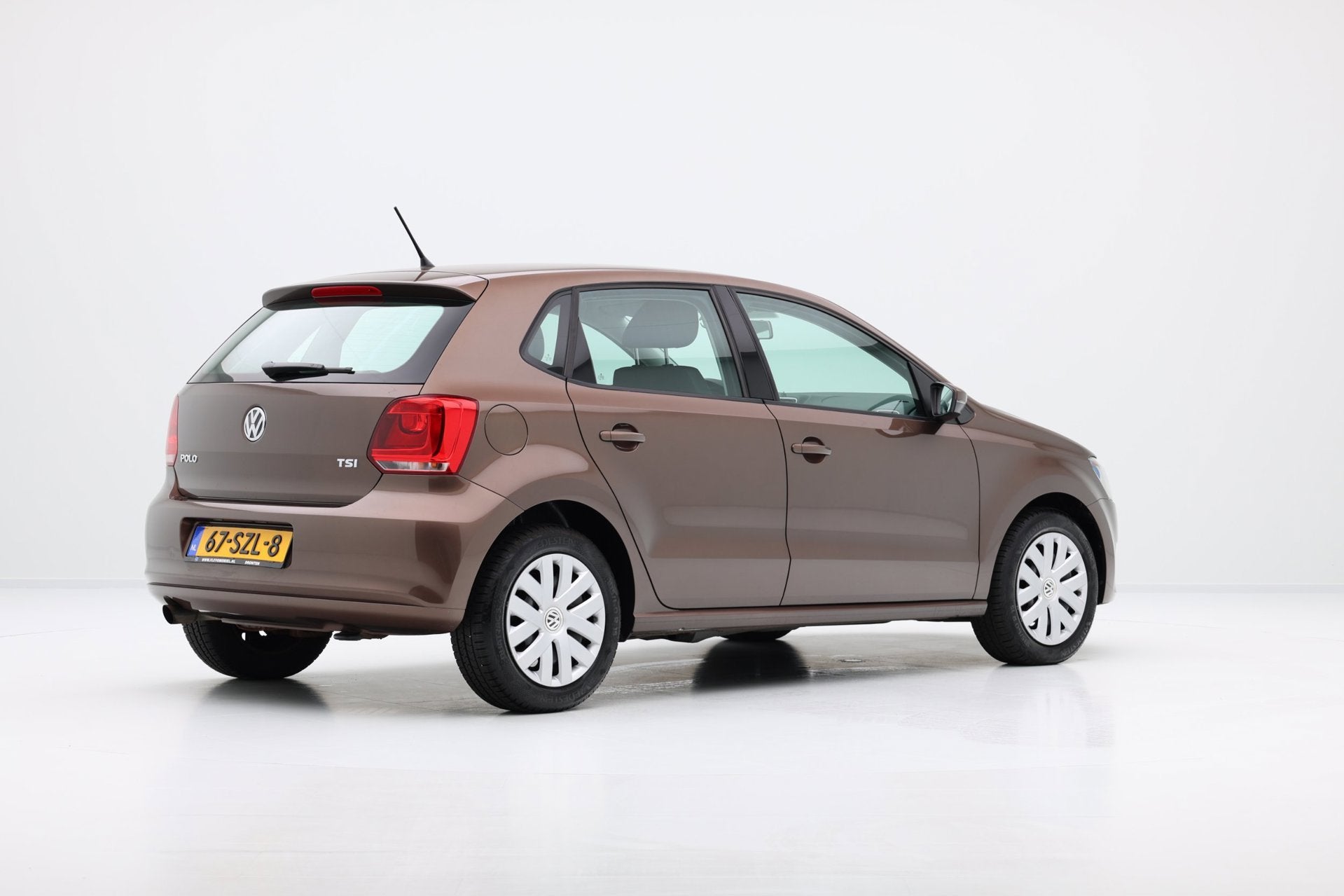Foto 4 van Volkswagen Polo 1.2 TSI Comfortline 5-drs *63.000km!* Airco|