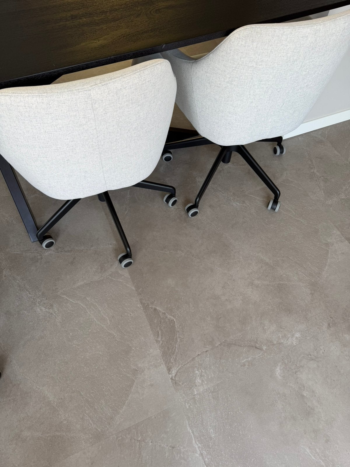 Tossberg bureaustoelen 8 stuks z.g.a.n., Ophalen, Zo goed als nieuw, Zwart