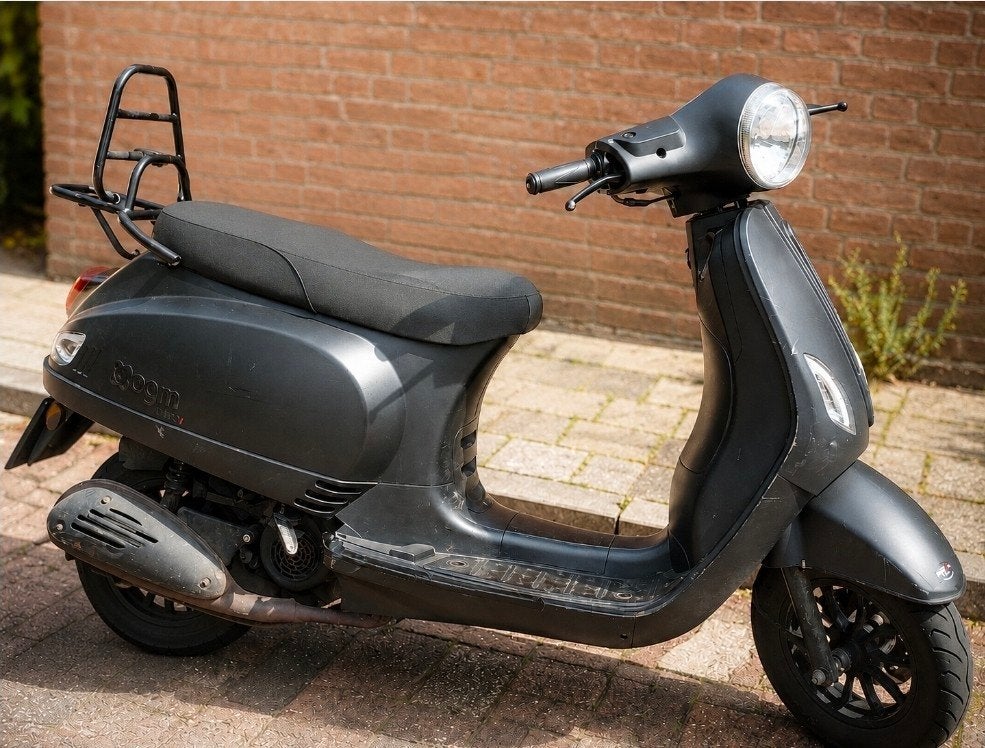 AGM Scooter 2021 - Opknapper, Ophalen of Verzenden, Gebruikt, Benzine, Overige merken