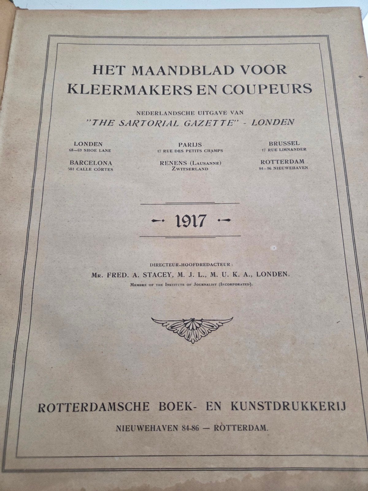 boek voor Kleermakers en Coupeurs 1917, Ophalen of Verzenden, Gelezen, Overige typen