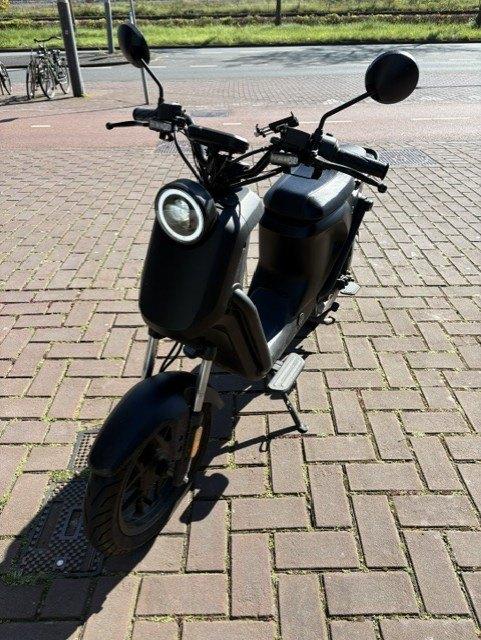 Elektrische NIU UQI scooter uit 2021, Fietsen en Brommers, Scooters | Overige merken, Ophalen, Niu, Maximaal 45 km/u, Elektrisch