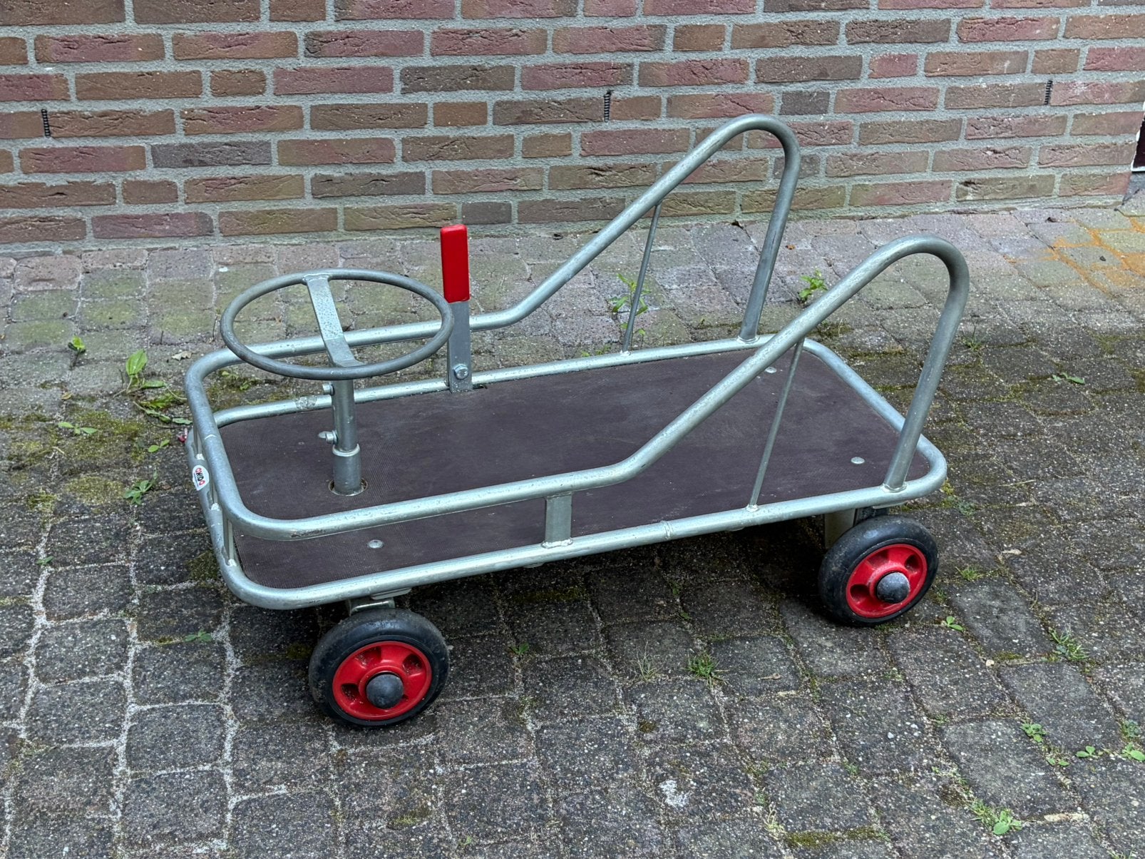 OKIDO Stuurkar (duwwagen - skelter), Ophalen, Zo goed als nieuw, Duwvoertuig