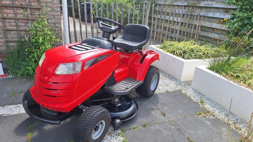 Goedwerkende zitmaaier Mountfield 1538, Cirkelmaaier, Ophalen of Verzenden, 50 cm of meer, Mountfield