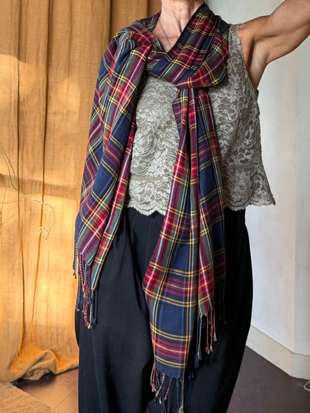 John Galliano  tartan ruit schots pashmina vib, Ophalen of Verzenden, Zo goed als nieuw