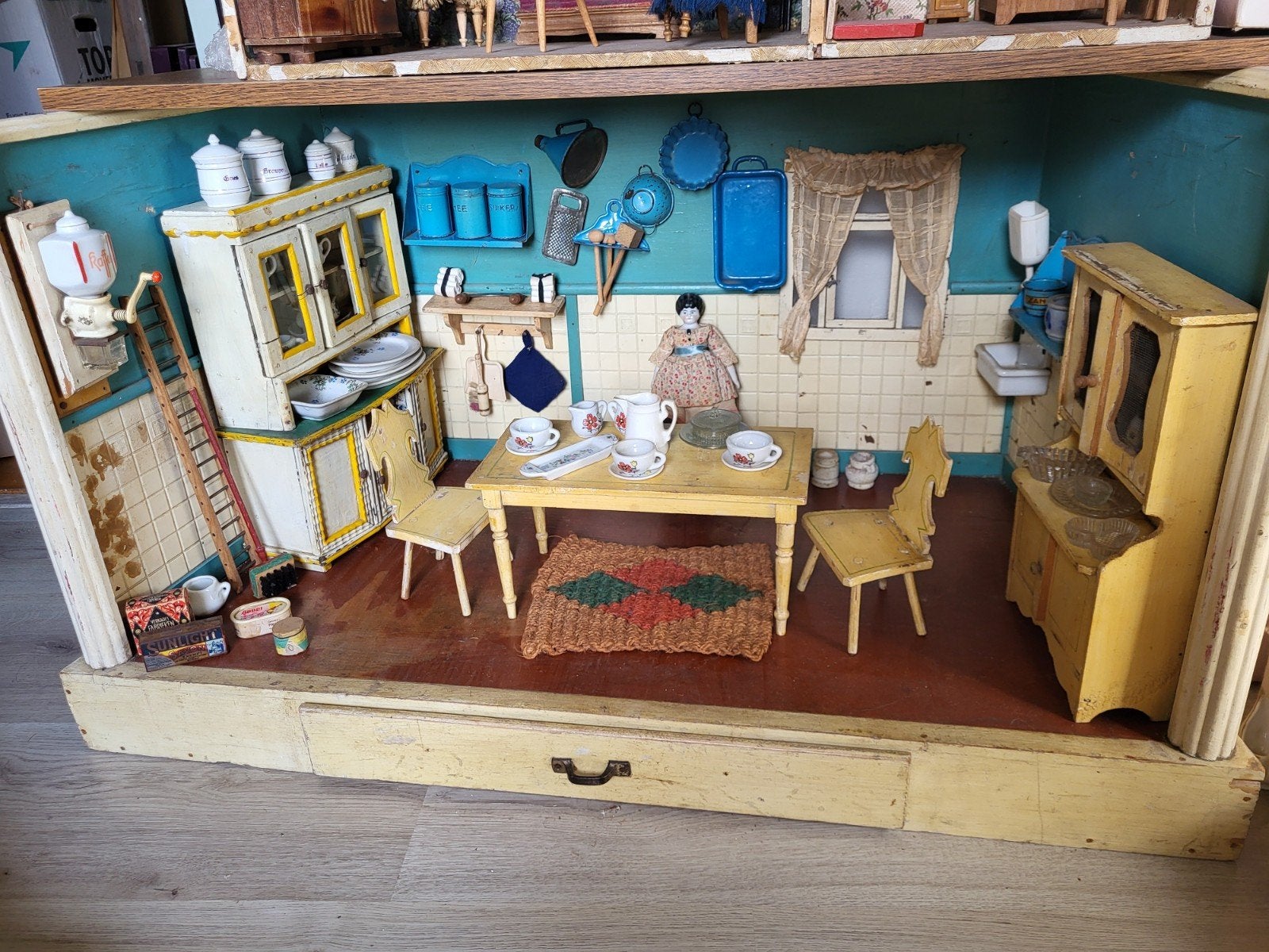 Poppenhuis, Ophalen, Poppenhuis