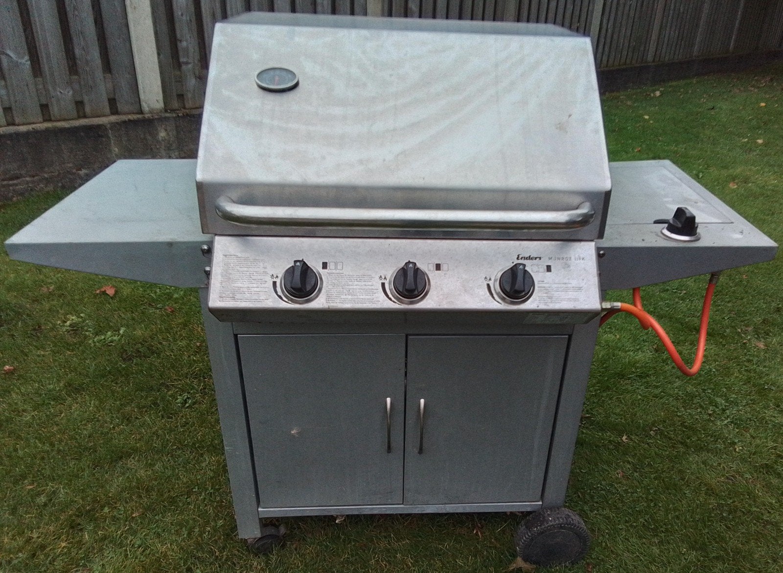 gebruikt. Enders barbecue,  3 branders, middelste niet ok, Ophalen, Gebruikt, Enders