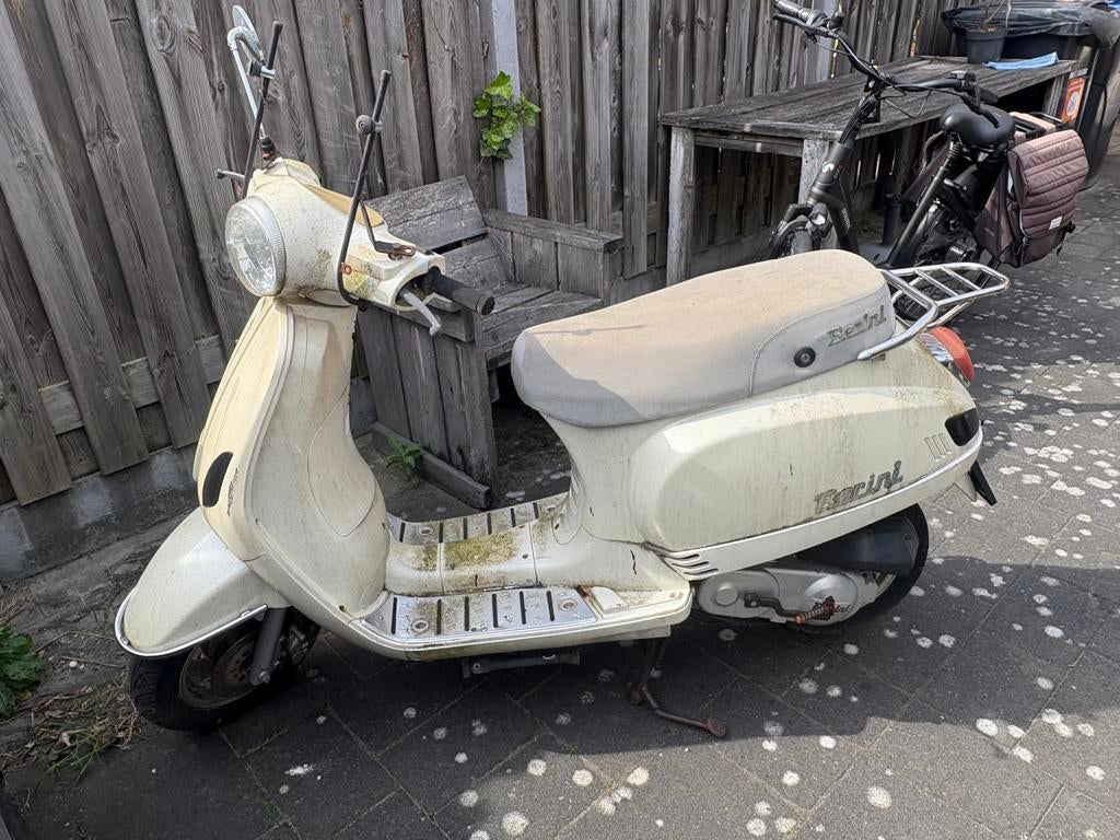 Berini scooter, Fietsen en Brommers, Ophalen, Zo goed als nieuw, Benzine, Overige merken