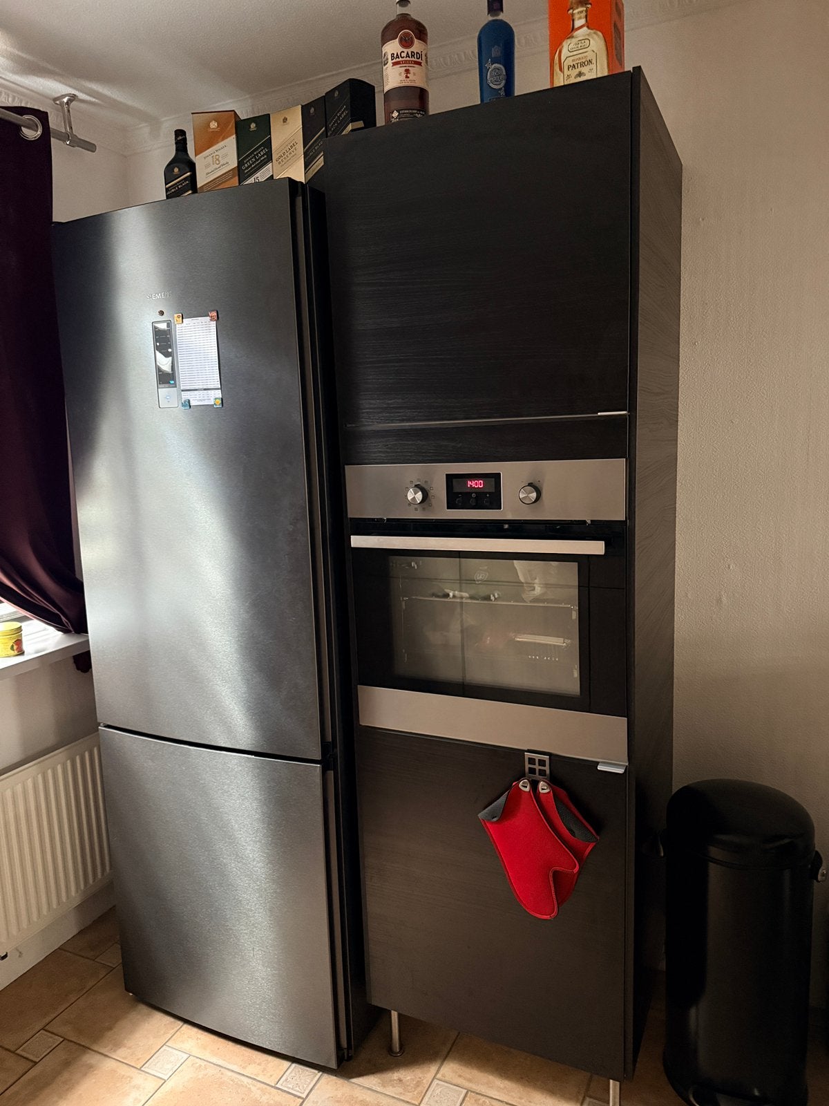 Heteluchtoven met kast, Witgoed en Apparatuur, Koelkasten en IJskasten, Ophalen, Zonder vriesvak, 160 cm of meer, Minder dan 75 liter