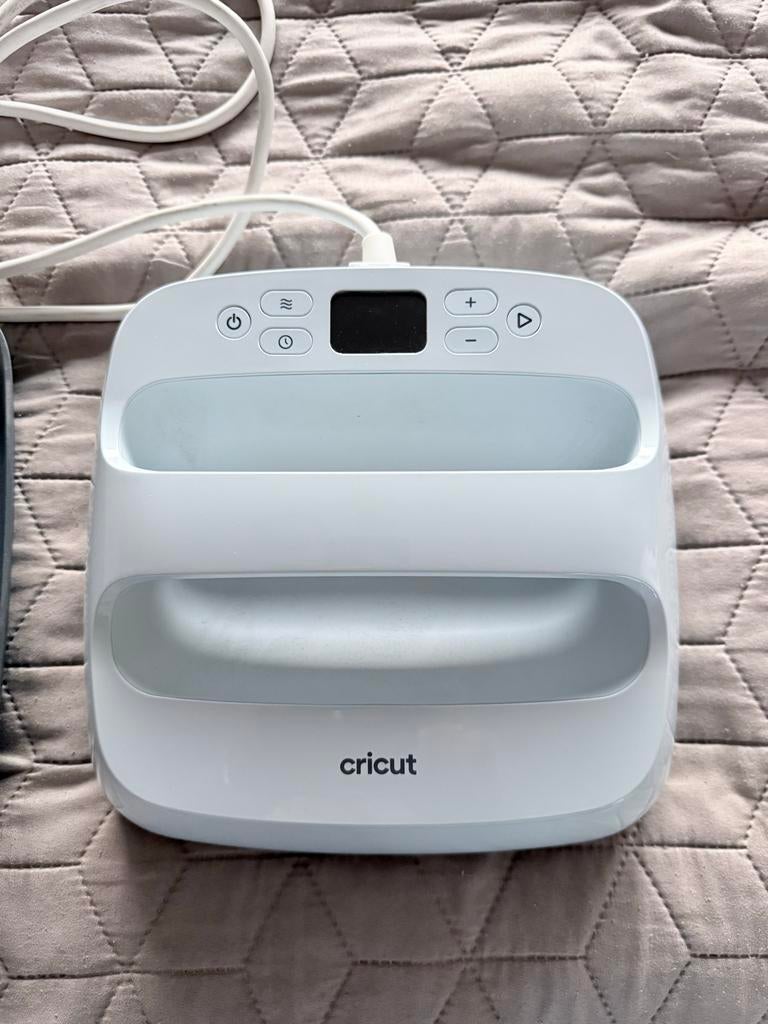 Cricut EasyPress 3 Warmtepers (23x23 cm) - Perfect voor Text, Hobby en Vrije tijd, Knutselen, Ophalen, Gebruikt, Kunststof, Machine