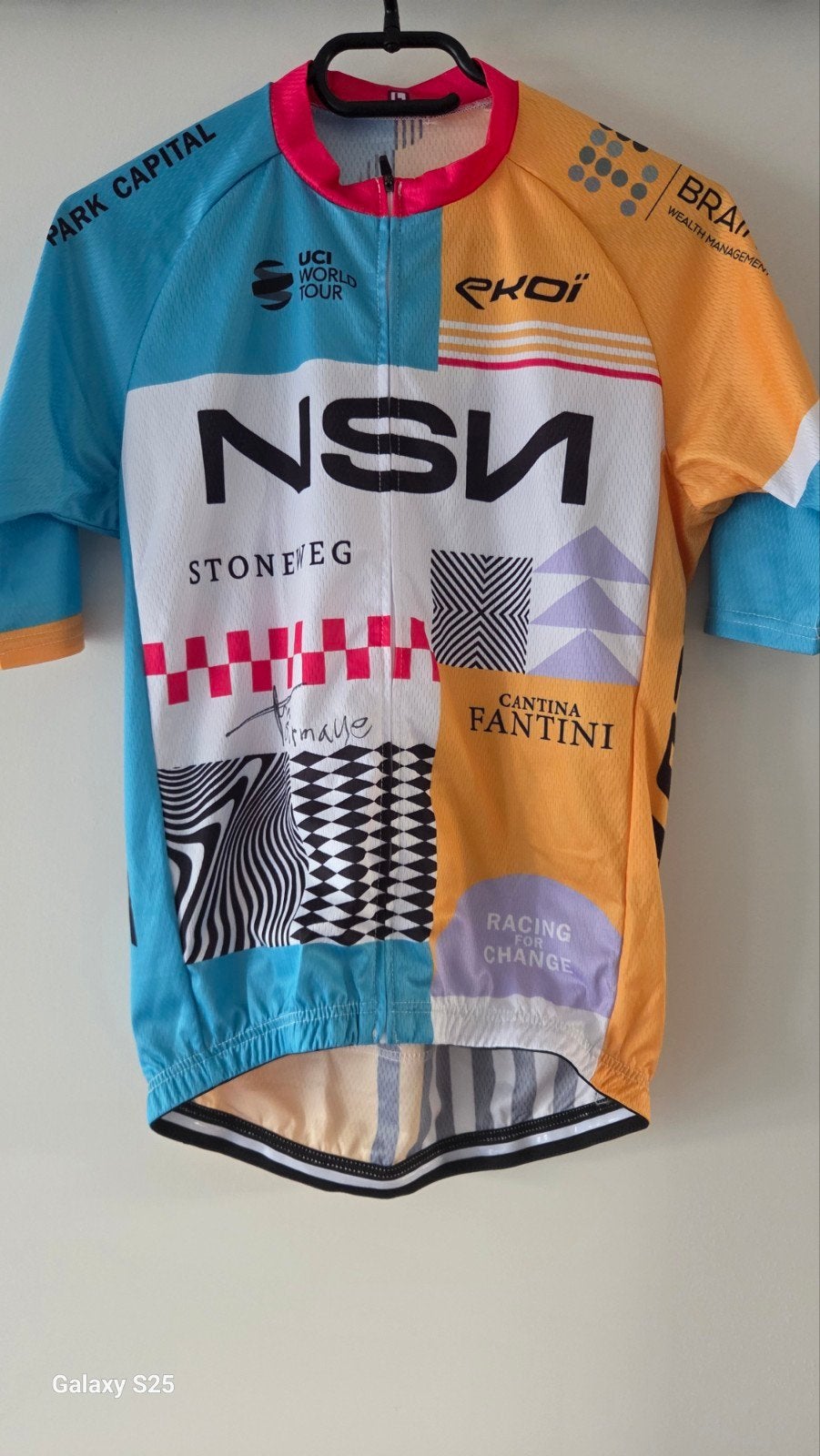 NSN wielershirt originele handtekening Biniam Girmay, Ophalen of Verzenden, Zo goed als nieuw, Buitenlandse clubs, Shirt