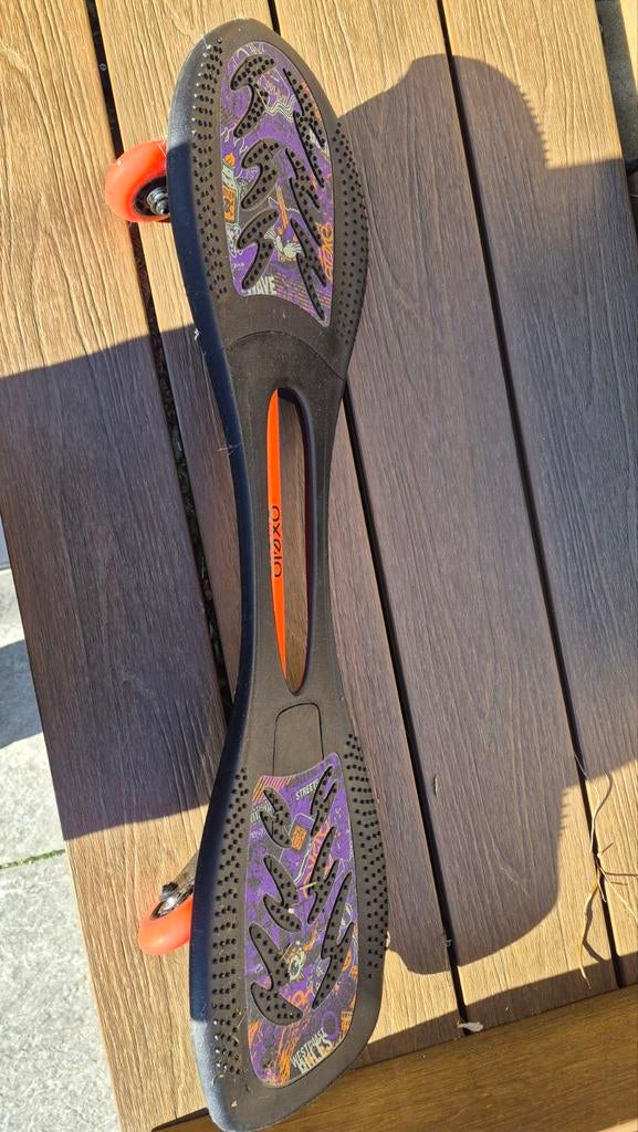 Oxelo Waveboard WB 120 Black Purple - Zo goed als nieuw, Sport en Fitness, Skateboarden, Ophalen of Verzenden