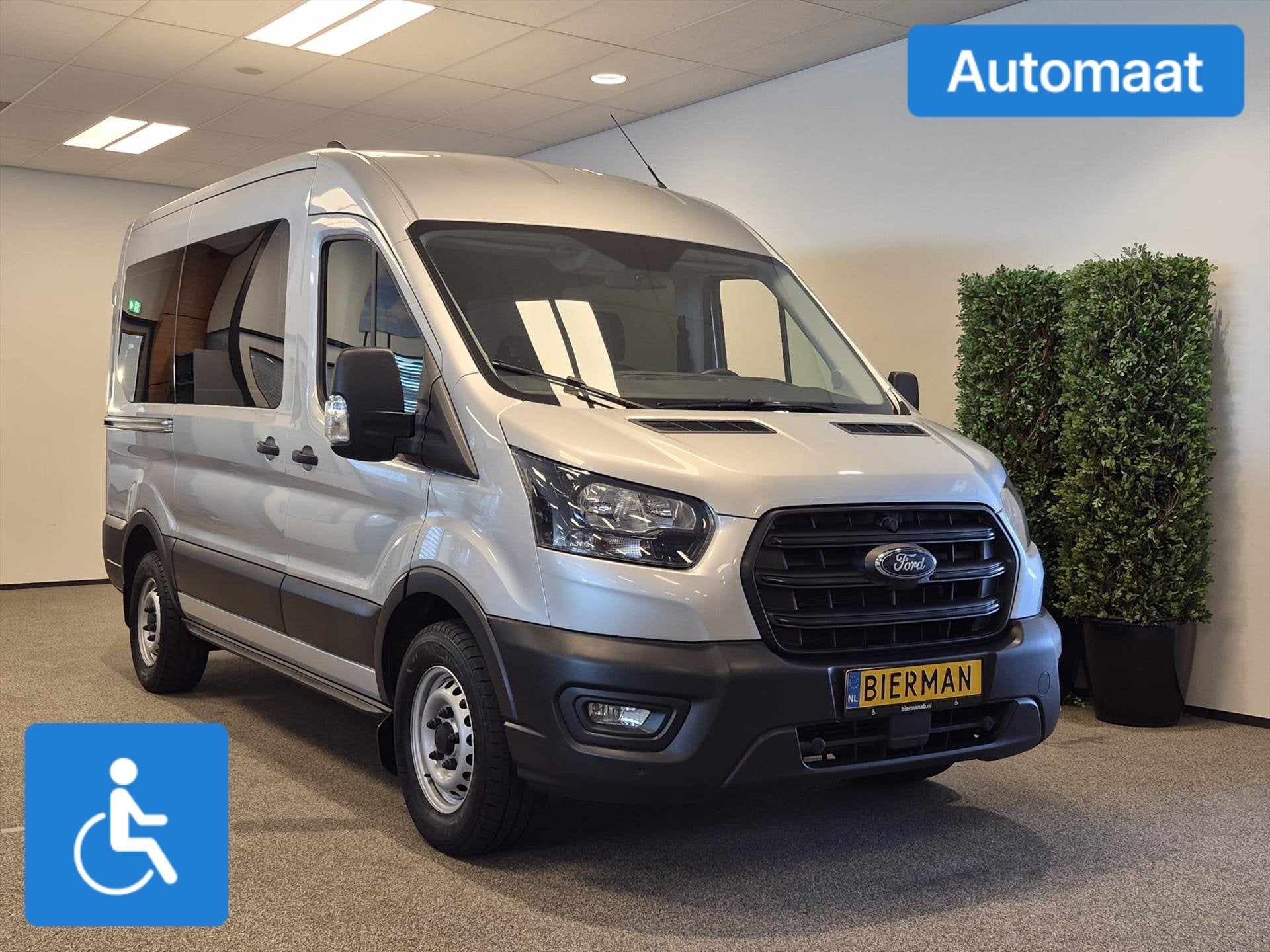 Ford Transit L2H2 Rolstoelbus Automaat, Auto's, Ford, 12 maanden, Gebruikt, Zwart, 2500 kg