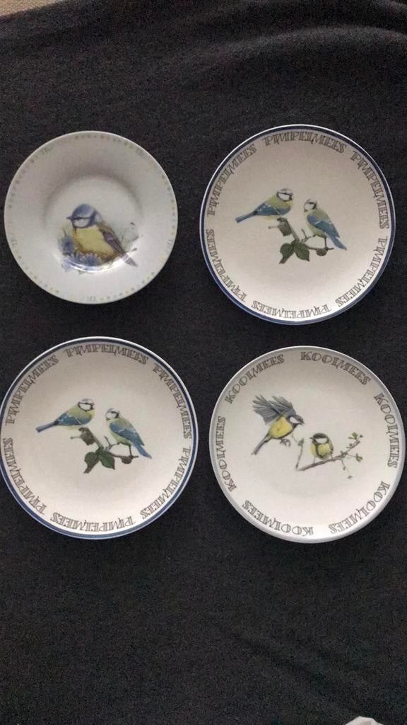 4 Bordjes met mezen, Ophalen of Verzenden, Zo goed als nieuw, Bord(en), Overige stijlen