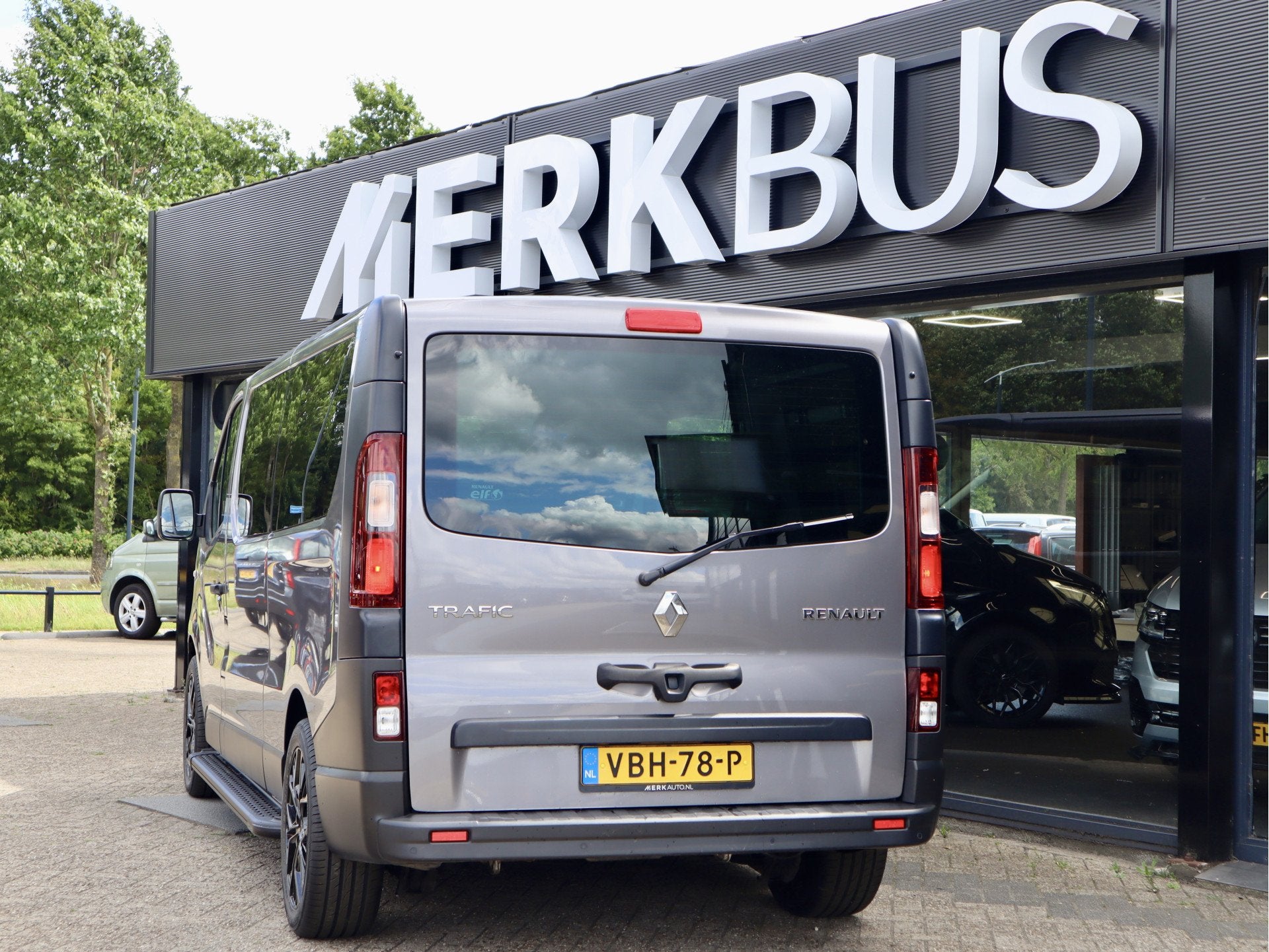 Renault Trafic 1.6 dCi 145PK ENKELE CABINE MARGE-BTW VRIJ, Voorwielaandrijving, 145 pk, Stof, Gebruikt