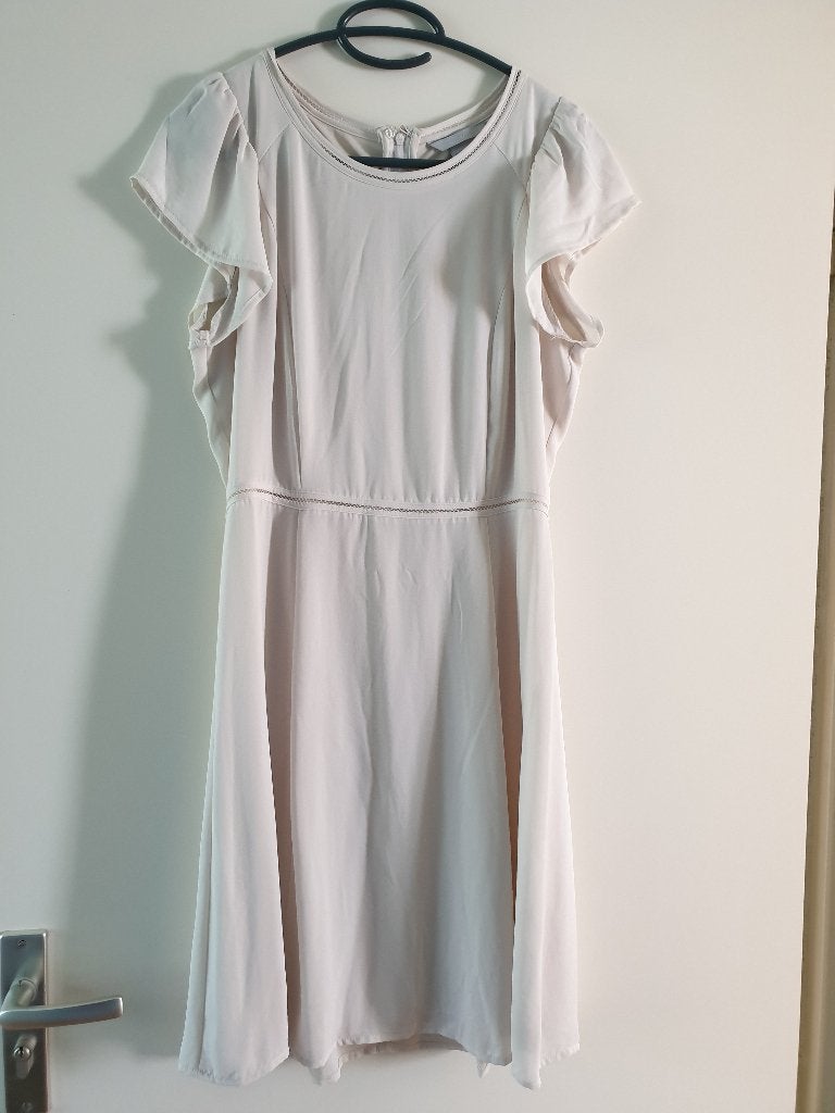 Beige jurk, H&M, maat 36, H&M, Beige, Nieuw, Ophalen of Verzenden