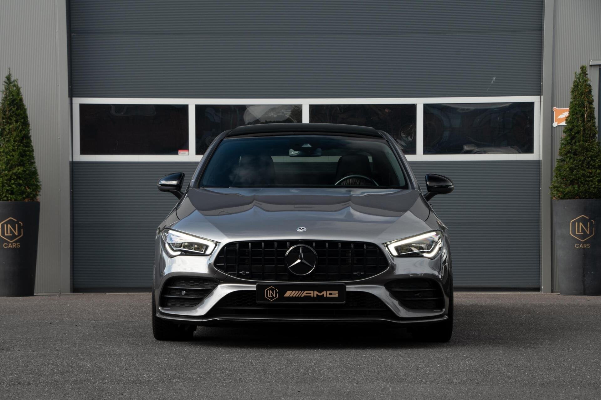 Mercedes CLA-klasse 200 AMG Coupe|DAB|PANO|Sfeerverlichting, Gebruikt, 4 cilinders, Met garantie (alle), 163 pk