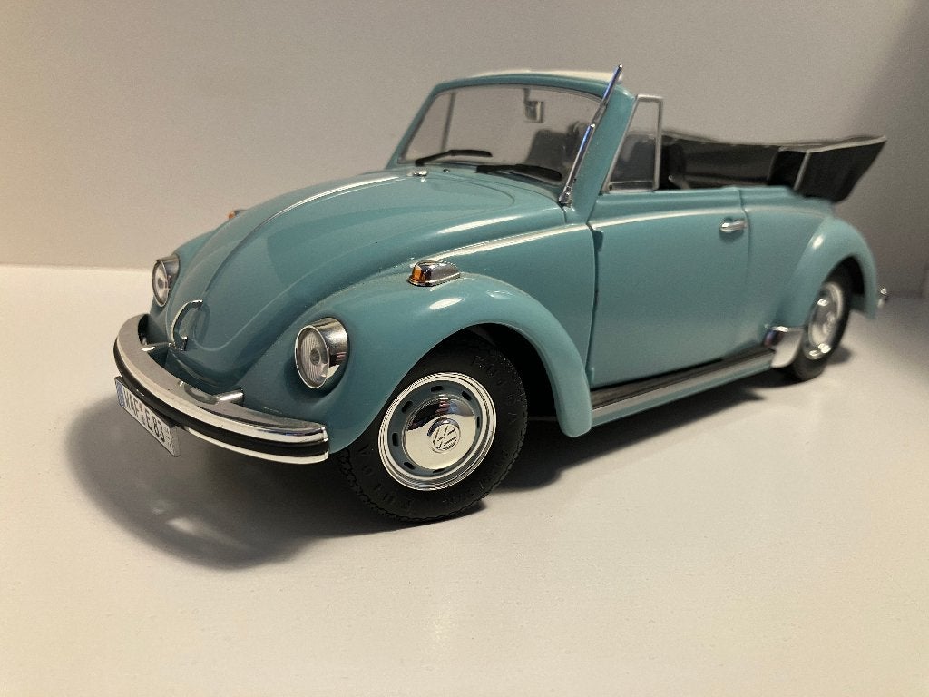 Volkswagen Kever 1302 LS Cabrio  1972  1/18 Revell, Ophalen of Verzenden, Gebruikt, Auto, Revell