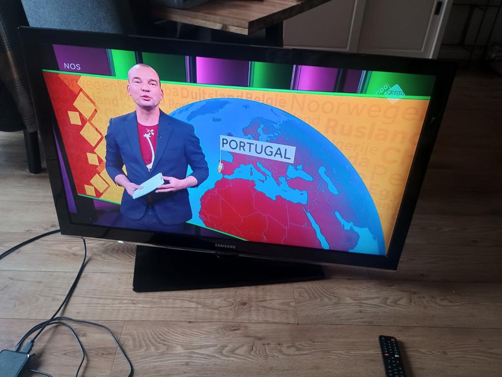Grote nette Samsung TV - ideaal voor WK voetbal!, Ophalen, Gebruikt, 100 cm of meer, Samsung
