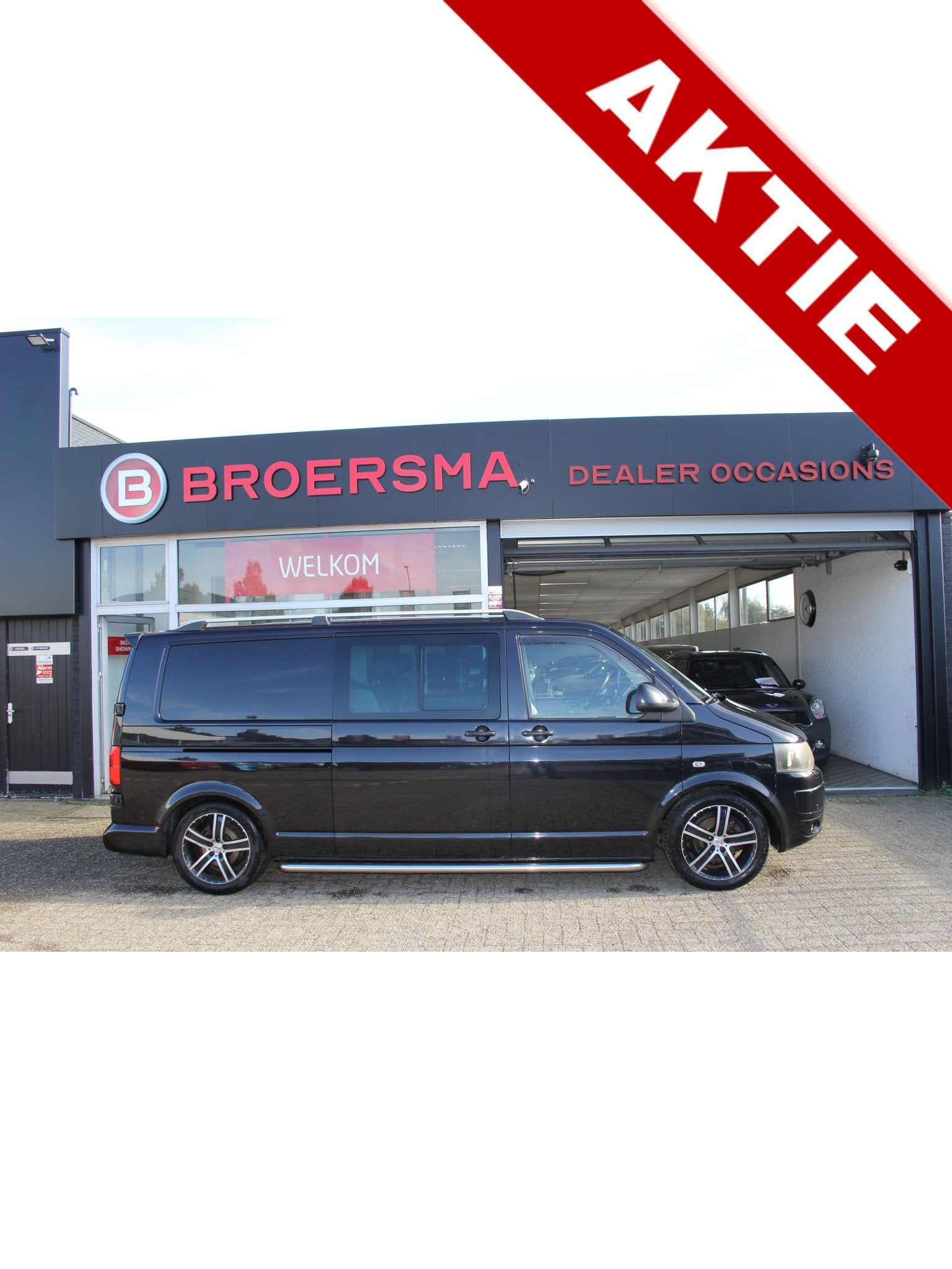 Volkswagen Transporter 2.5 TDI 340 4Motion Trendline DC 2 EI, Gebruikt, Volkswagen, 2020 kg, Origineel Nederlands