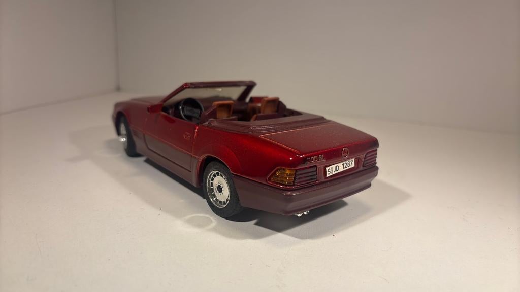 Mercedes benz 500 sl majorette 1.24, Overige merken, Ophalen of Verzenden, A, A