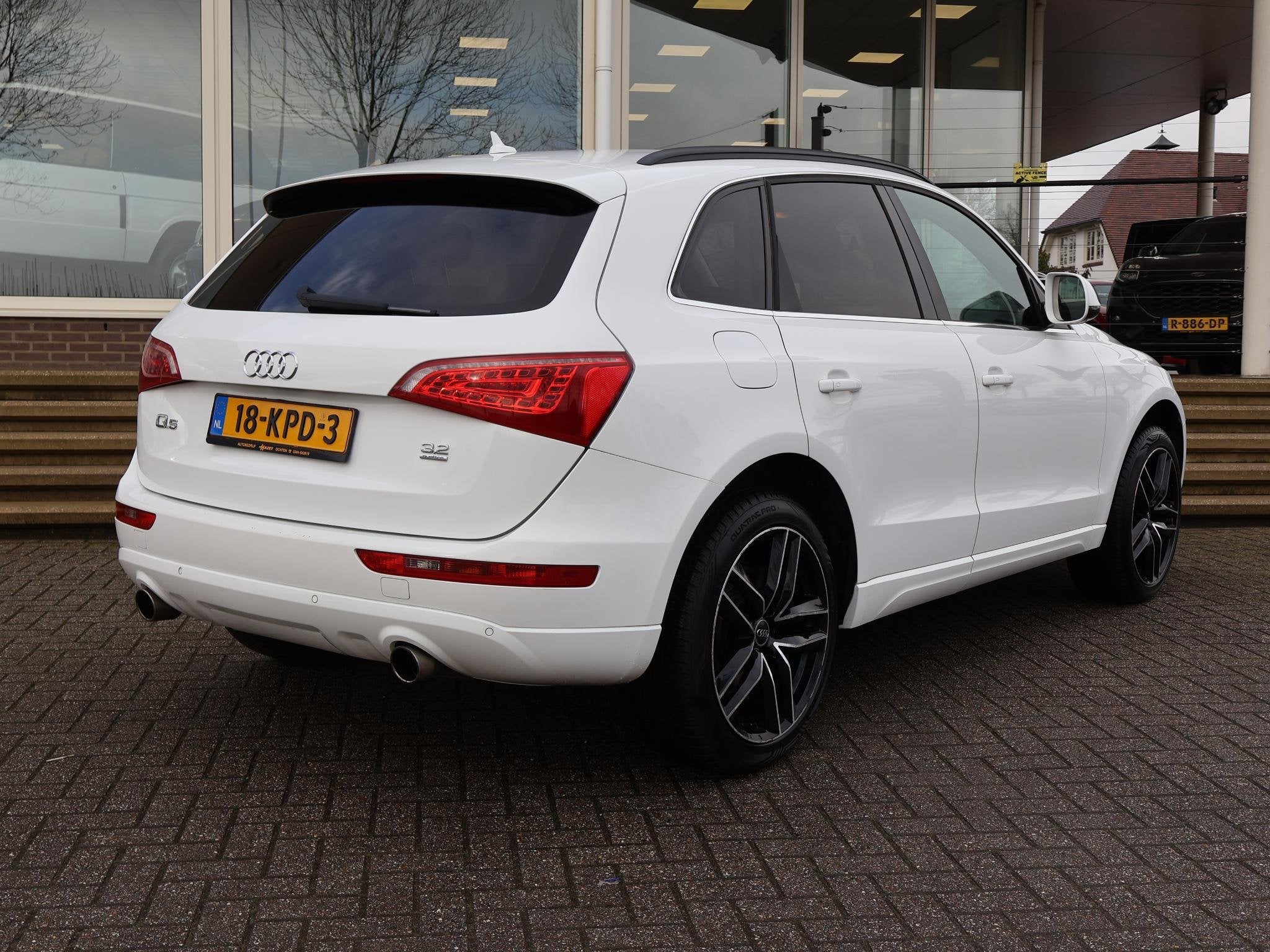 Audi Q5 3.2 FSI QUATTRO 269 PK 6-CILINDER AUT. PRO LINE *ORI, Auto's, Audi, Automaat, Stof, Gebruikt, Zwart
