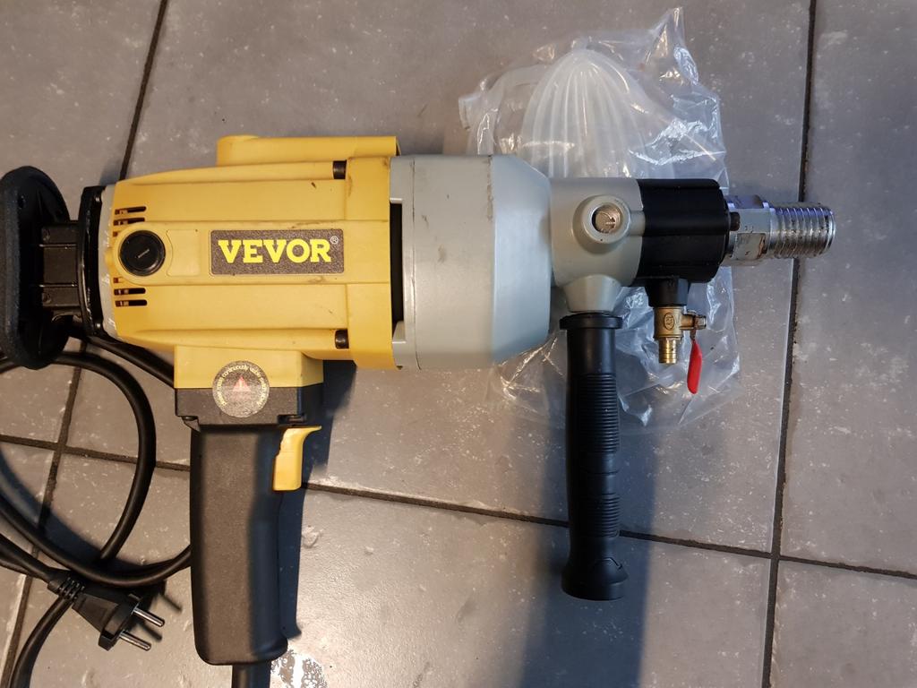 Vevor diamond drill er 160Features & Details

Versatile Mult, Doe-het-zelf en Verbouw, Gereedschap | Boormachines, Ophalen of Verzenden