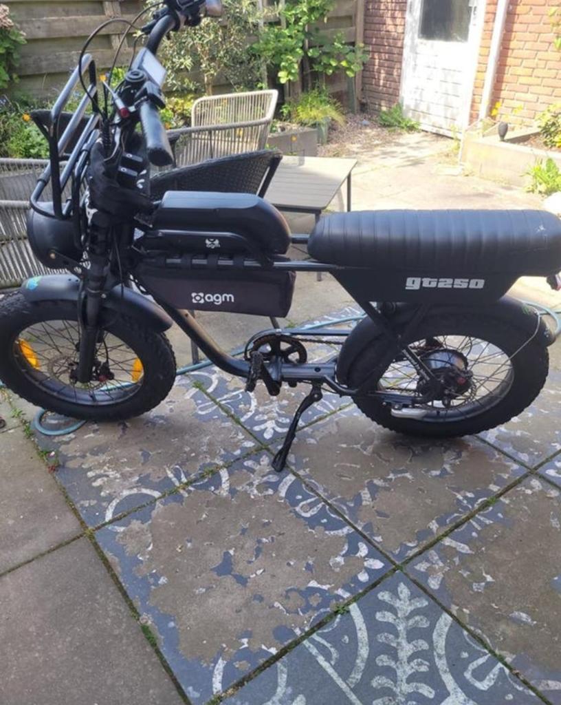 AGM Gt250 E-fatbike - Zo goed als nieuw, Zo goed als nieuw, Minder dan 47 cm, 30 tot 50 km per accu, Ophalen