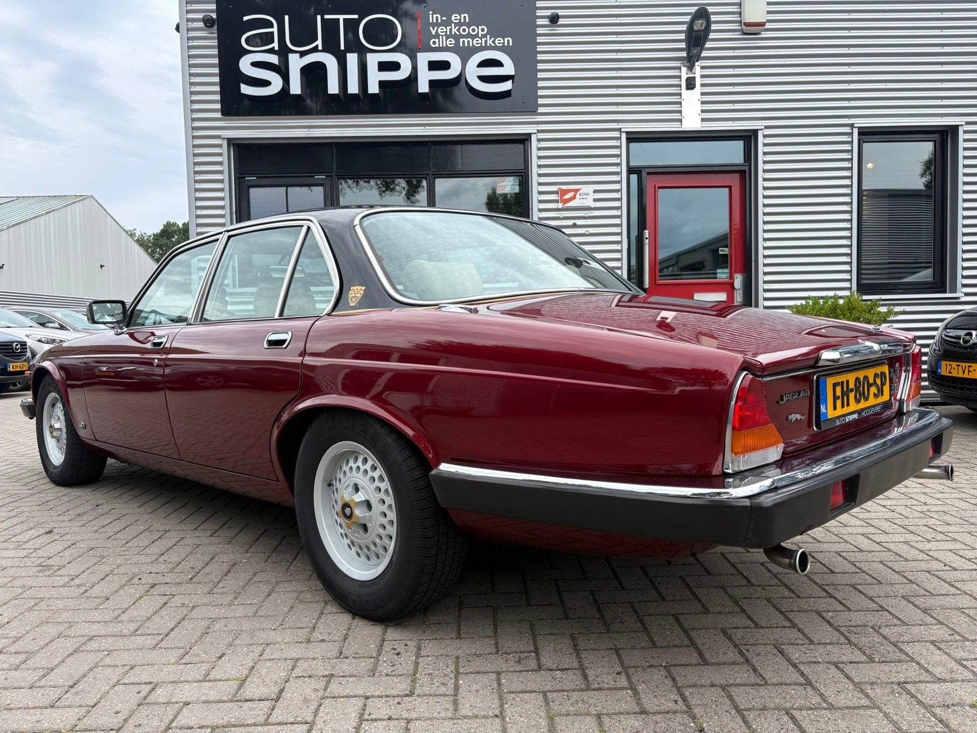 Jaguar XJ 5.3 V12 HE -ORIGINEEL NEDERLANDS-WEGENBELASTING VR, Auto's, Jaguar, Automaat, Gebruikt, Beige, 12 cilinders