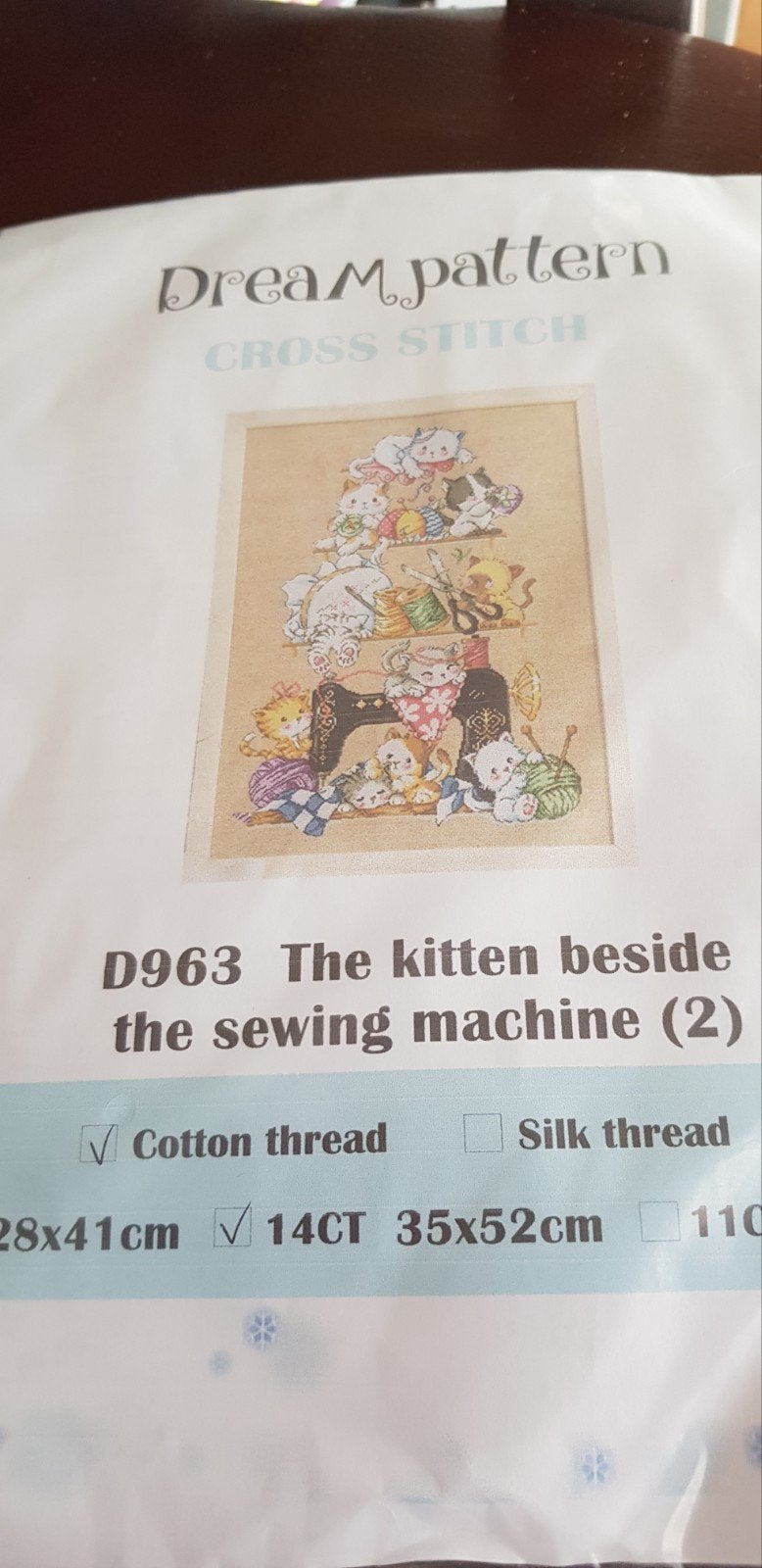 Borduurpakket - Katjes Naaimachine 14CT Aida, Hobby en Vrije tijd, Borduren en Borduurmachines, Ophalen of Verzenden, Nieuw, Handborduren