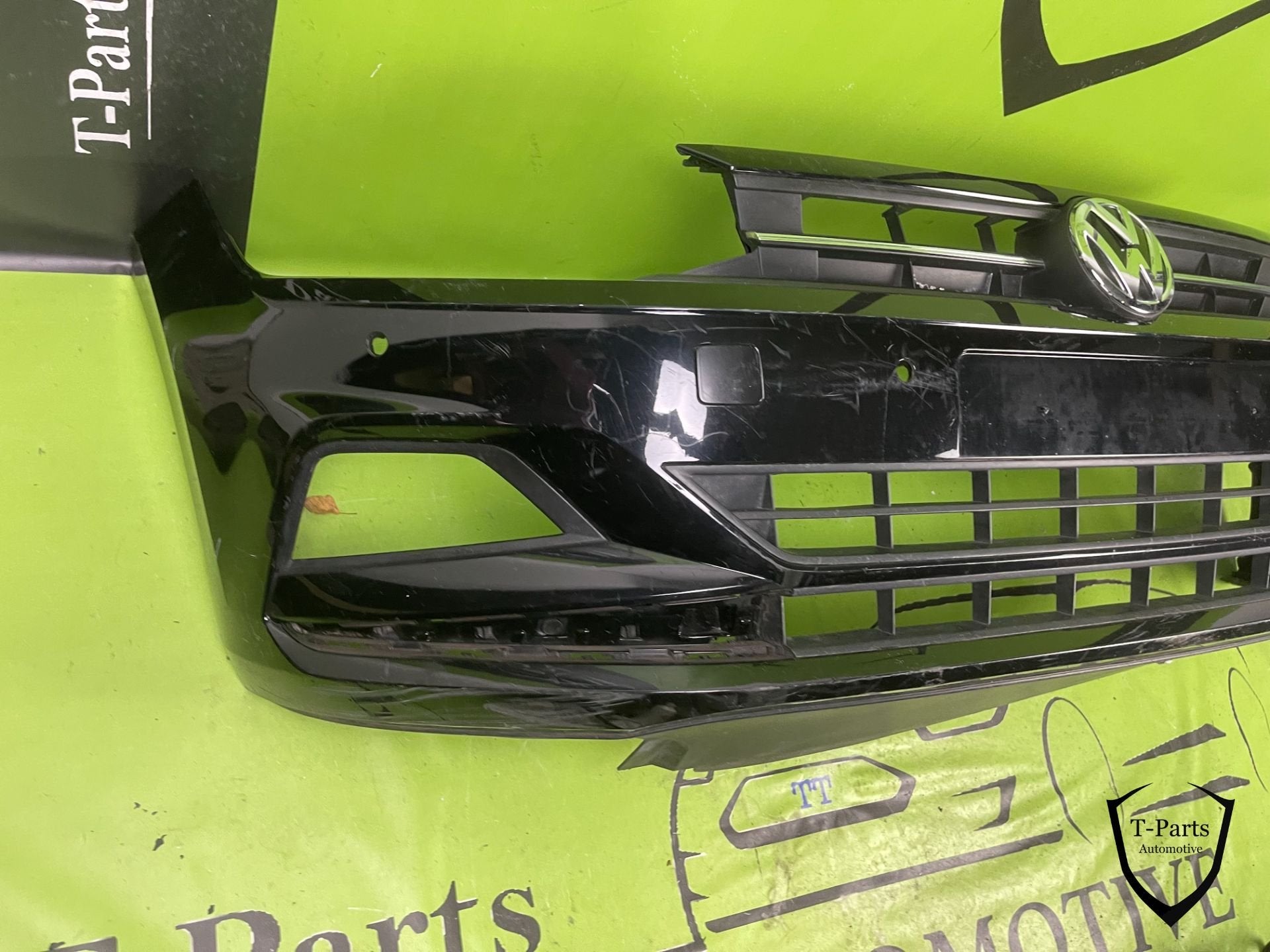 vw volkswagen polo 2g voorbumper bumper grille rooster 19+, Info@fabrikant.eu, Volkswagen, Ophalen of Verzenden, Bumper
