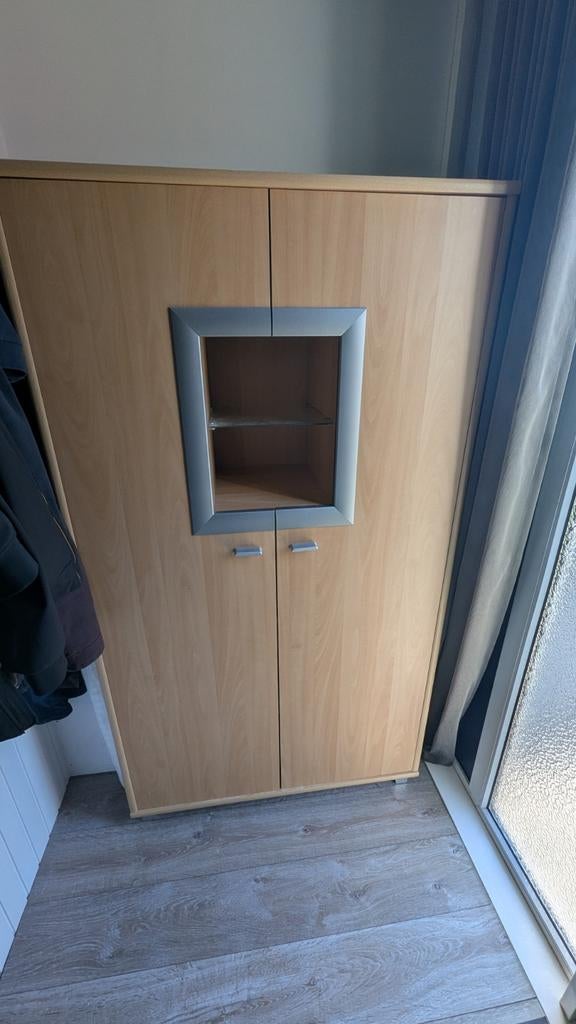 Houten kast met veel opbergruimte, Huis en Inrichting, Ophalen, Gebruikt, Modern, Functioneel