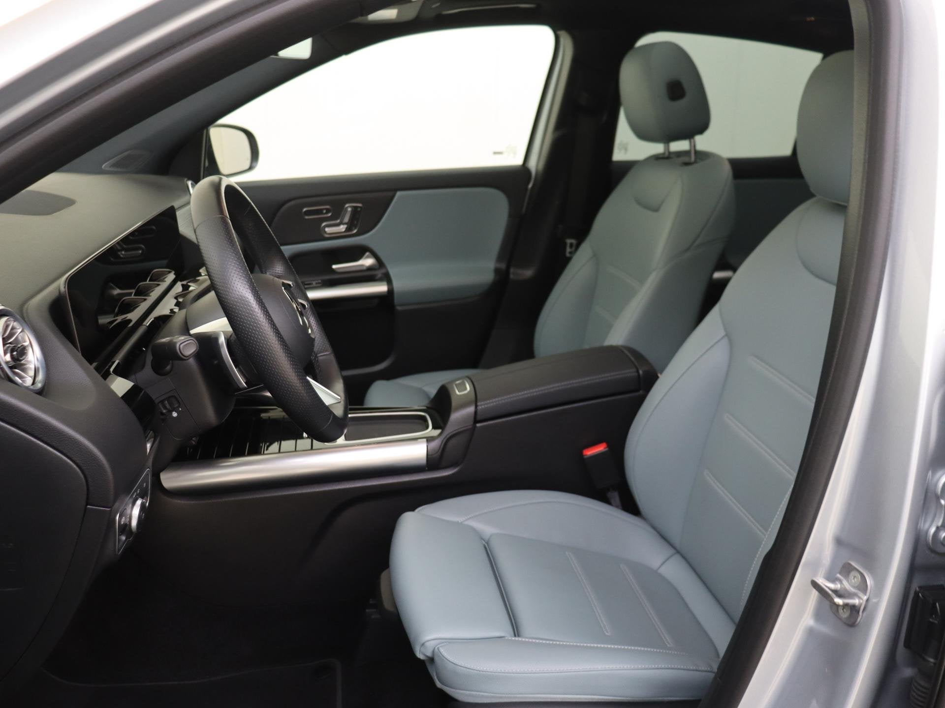 Mercedes-Benz GLA-klasse 250 e AMG Line Premium Plus Facelif, Auto's, Gebruikt, Euro 6, 16 kWh, Grijs