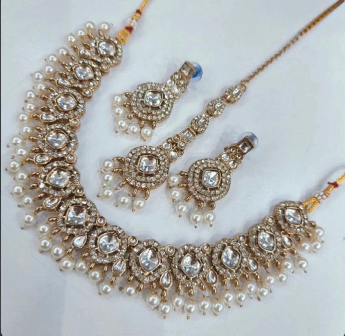 Prachtige Indiase ketting set met oorbellen en tikka, Overige materialen, Ophalen of Verzenden, Zo goed als nieuw, Met edelsteen